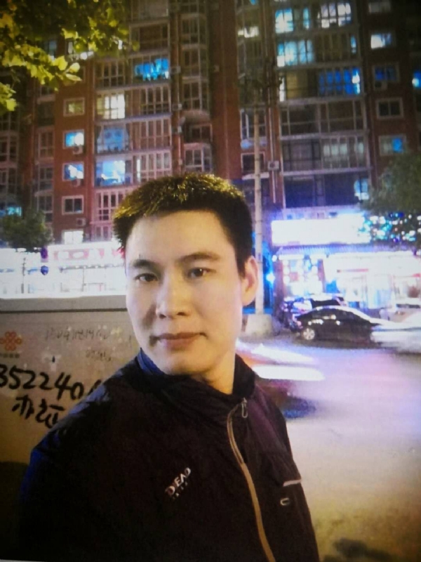 阳光灿烂的第三张照片--武汉相亲服务中心