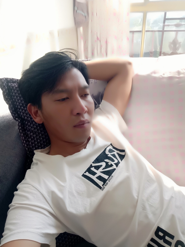 大通的第一张照片--武汉相亲服务中心