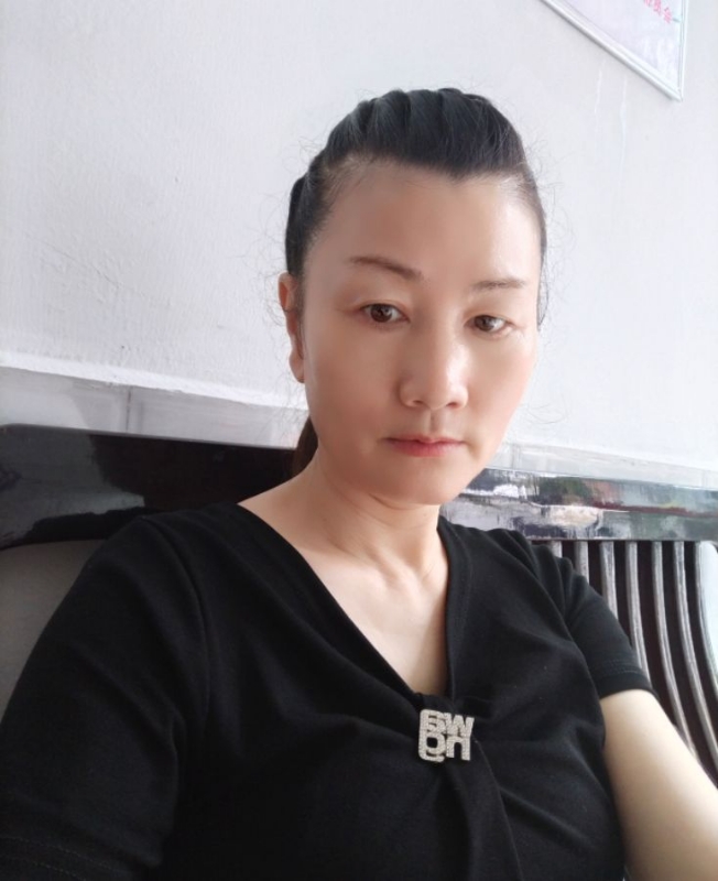 单只蝴蝶的第二张照片--武汉相亲服务中心