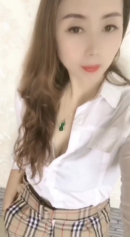 雨蝶的第一张照片--武汉相亲服务中心