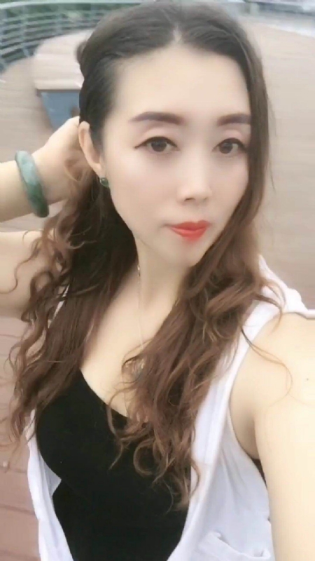 雨蝶的第三张照片--武汉相亲服务中心