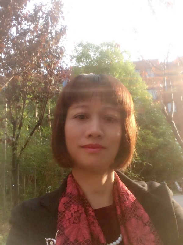 张馨方的第一张照片--武汉相亲服务中心