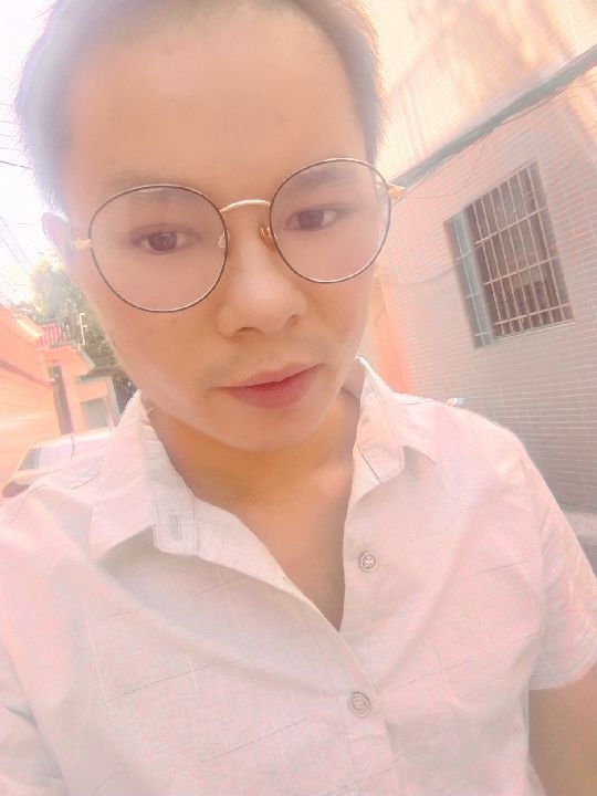 楠呐的第四张照片--武汉相亲服务中心