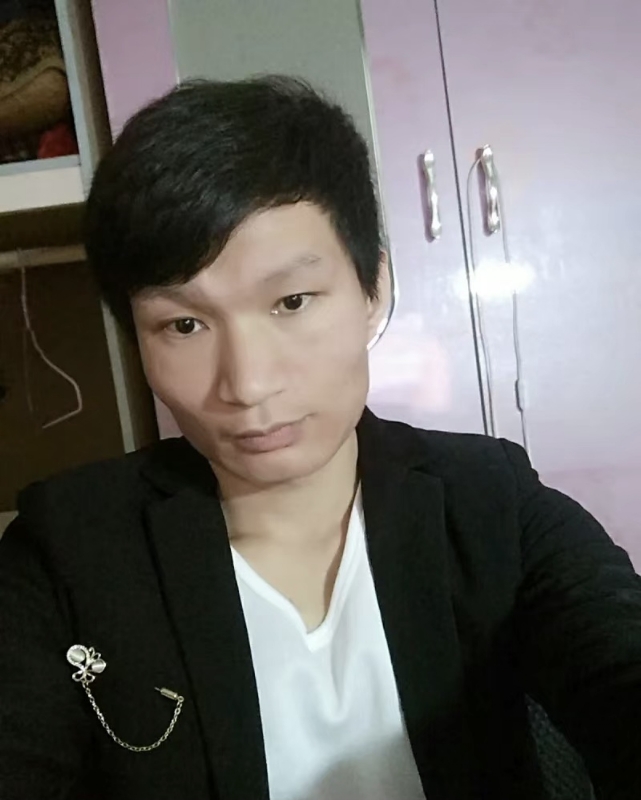 季绍伟的第二张照片--武汉相亲服务中心