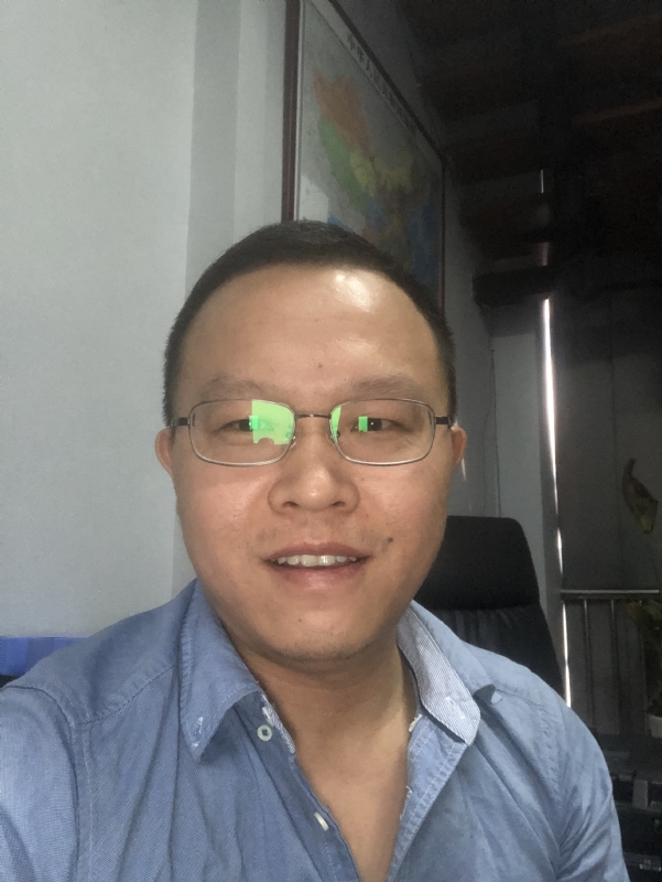 小吴的第一张照片--武汉相亲服务中心