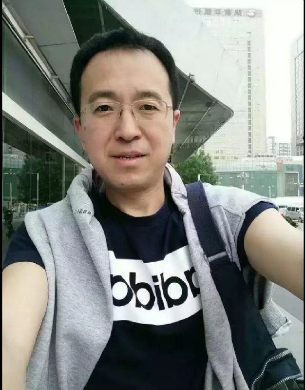 阳仔的第一张照片--武汉相亲服务中心