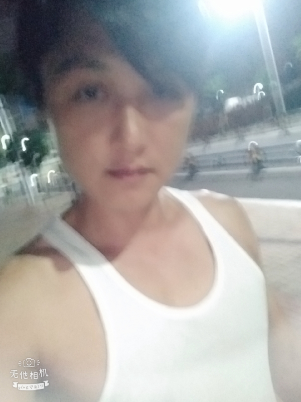 弟弟的第一张照片--武汉相亲服务中心