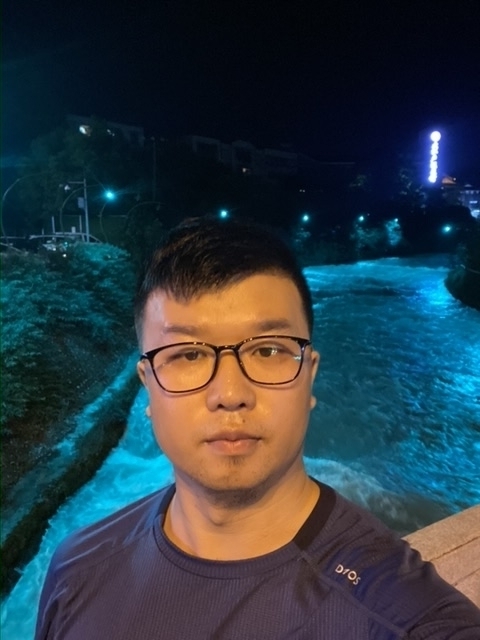你在哪里的第一张照片--武汉相亲服务中心