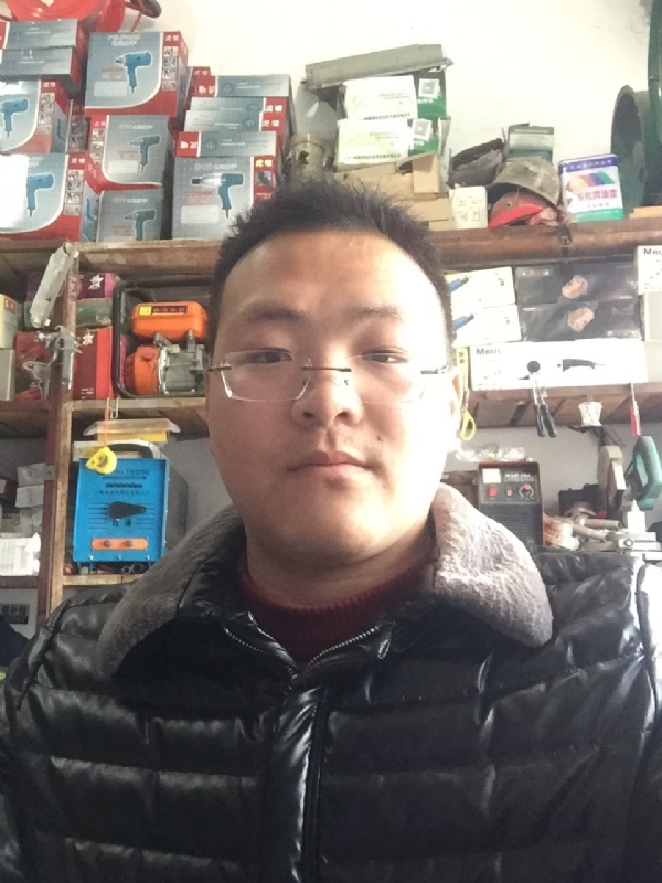 鼎福的第一张照片--武汉相亲服务中心