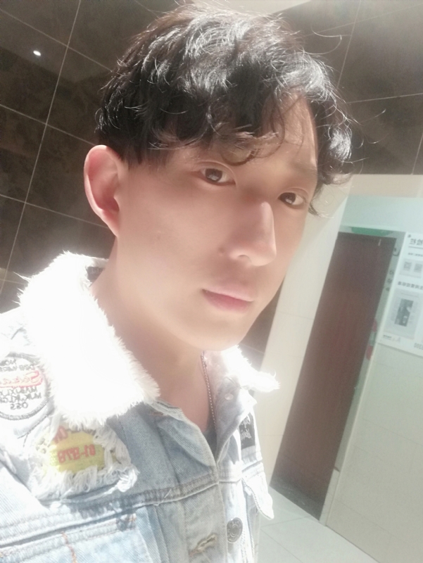 鲸落ii的第一张照片--武汉相亲服务中心