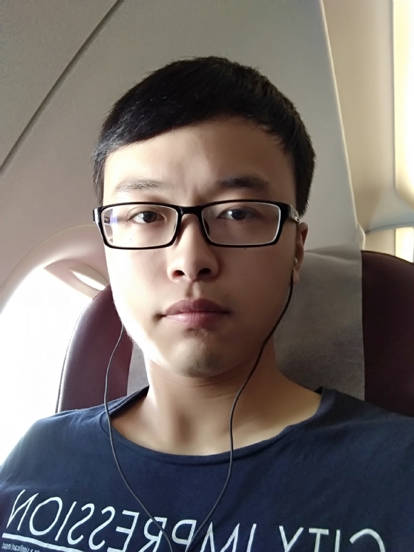 在水一方的第一张照片--武汉相亲服务中心