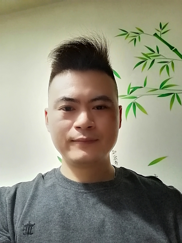 阿旭的第一张照片--武汉相亲服务中心