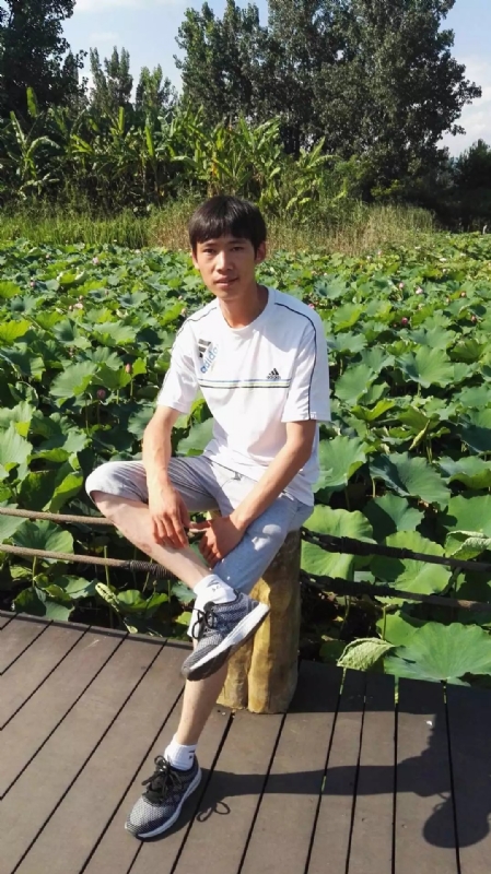 洛佐山娃的第一张照片--武汉相亲服务中心