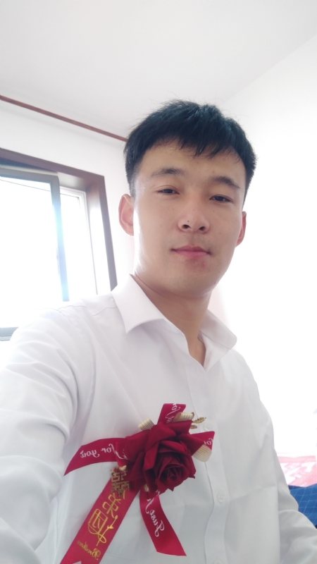 阳阳的第一张照片--武汉相亲服务中心