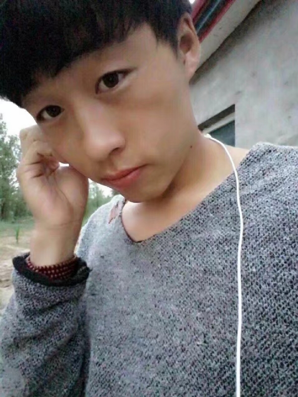 小胡的第一张照片--武汉相亲服务中心