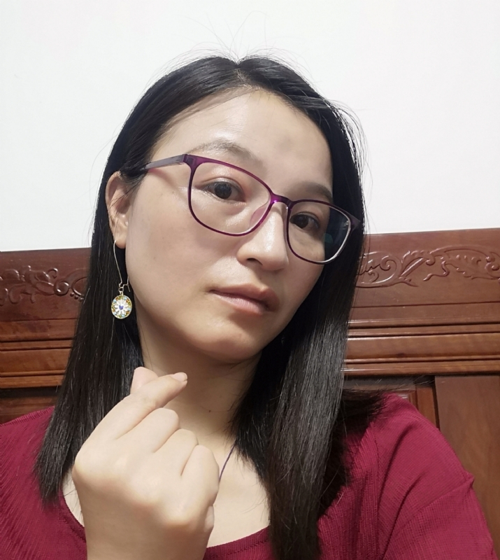 妹叮的第一张照片--武汉相亲服务中心