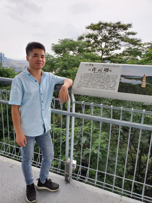 尚德的第一张照片--武汉相亲服务中心