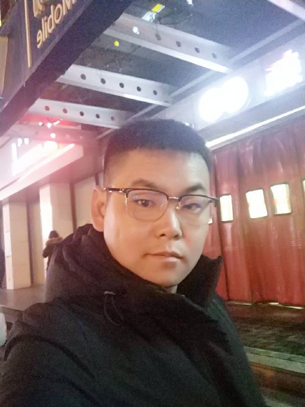 杜跃龙的第二张照片--武汉相亲服务中心