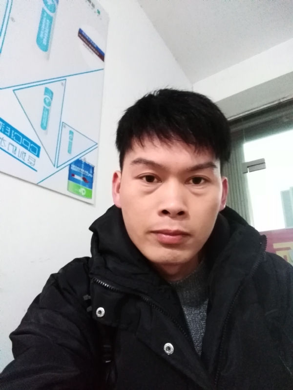 微笑的第一张照片--武汉相亲服务中心