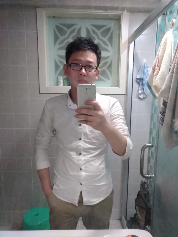 花谢魂伤的第一张照片--武汉相亲服务中心