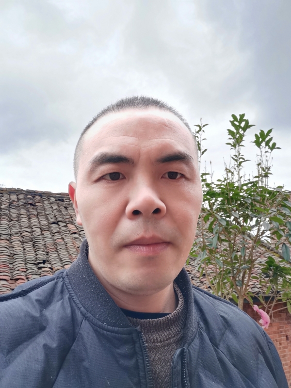 无悔的第一张照片--武汉相亲服务中心