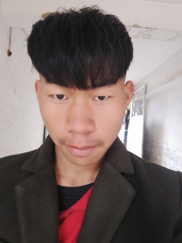 少年不在少的第一张照片--武汉相亲服务中心