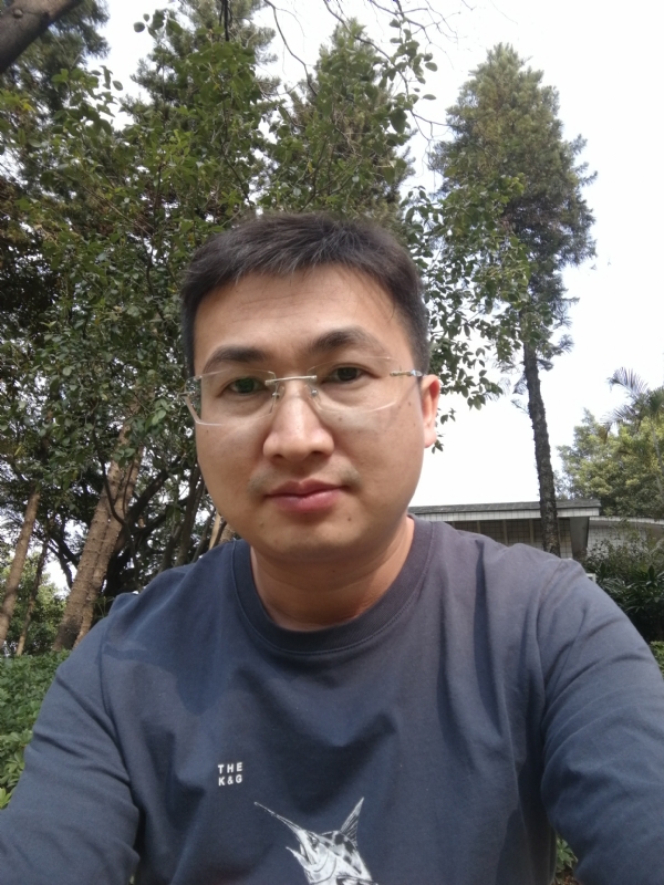 不如随风的第二张照片--武汉相亲服务中心