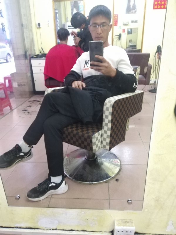hushuai的第一张照片--武汉相亲服务中心