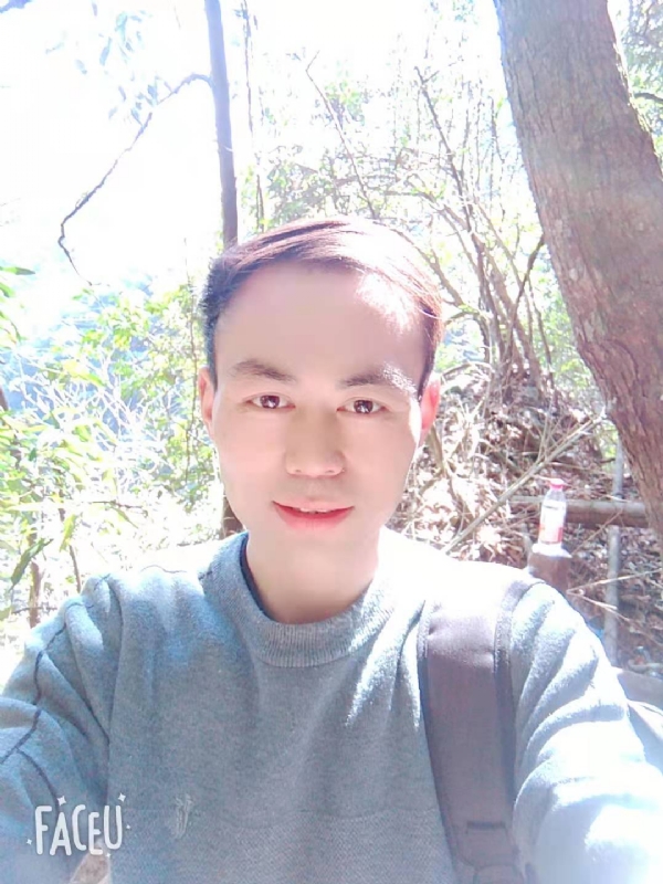 阿龙的第一张照片--武汉相亲服务中心