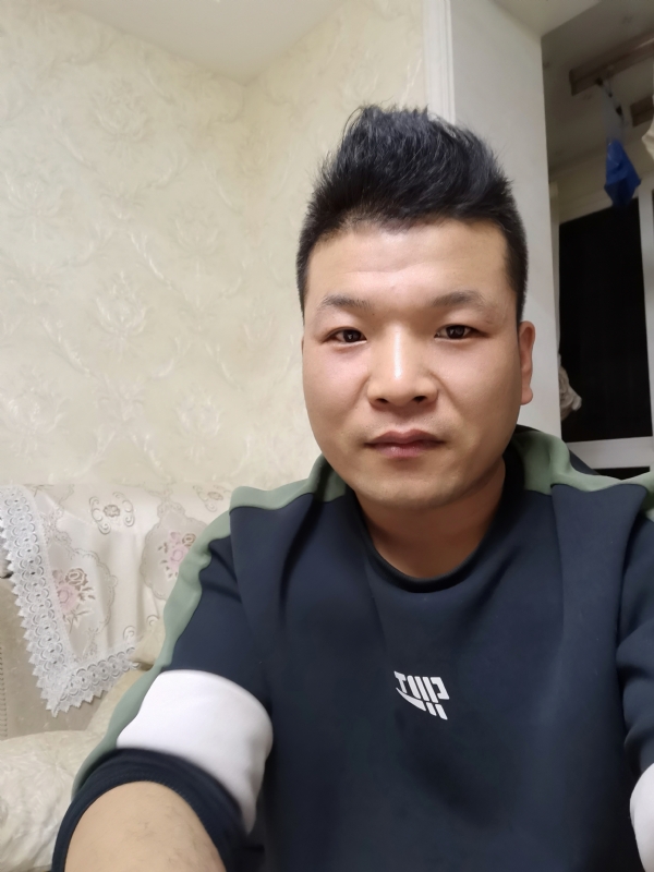 小猪猪的第一张照片--武汉相亲服务中心
