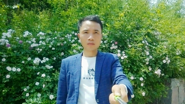 一生何求的第一张照片--武汉相亲服务中心