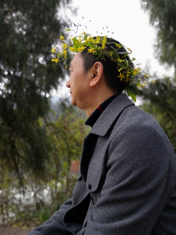 小白杨的第一张照片--武汉相亲服务中心