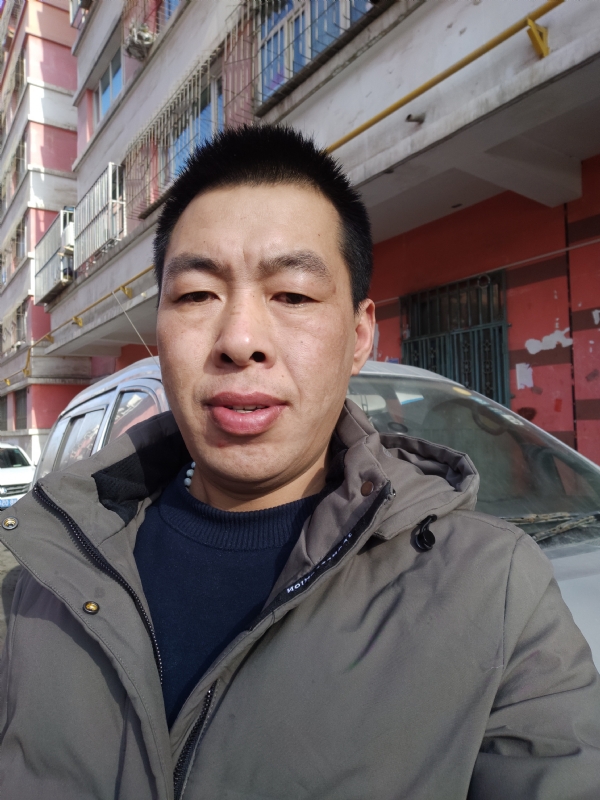 华哥的第二张照片--武汉相亲服务中心