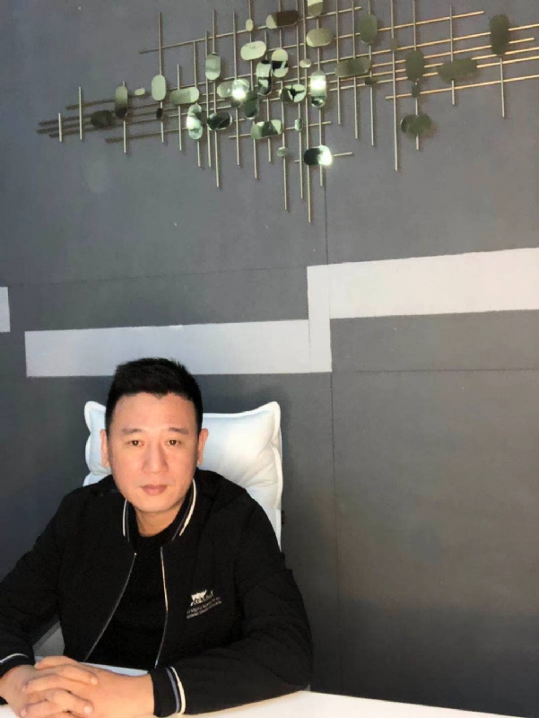 SAM的第一张照片--武汉相亲服务中心
