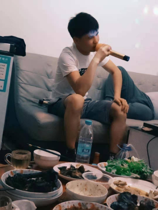 秦成龙的第一张照片--武汉相亲服务中心
