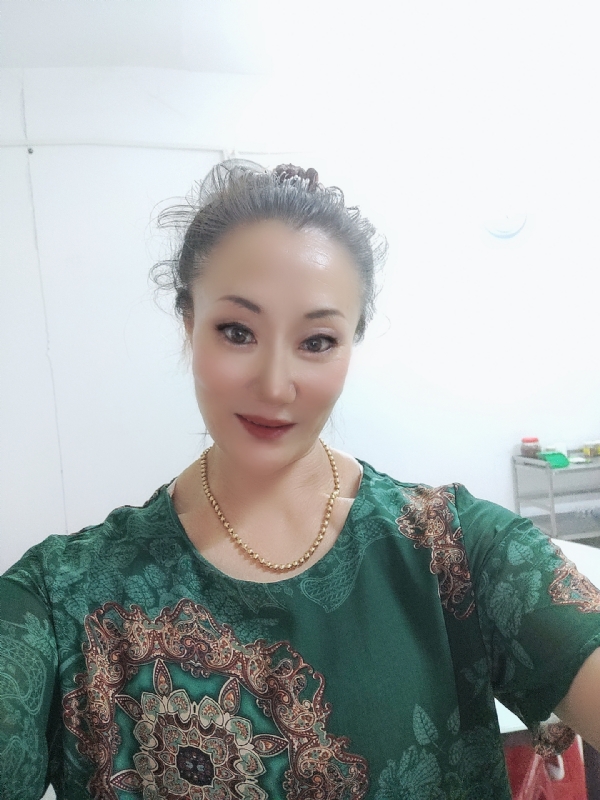 燕子的第二张照片--武汉相亲服务中心