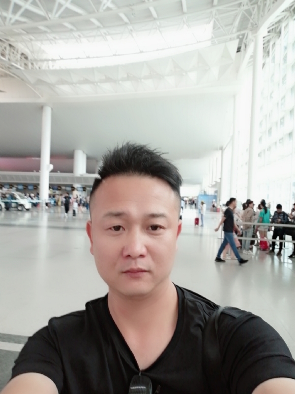 一叶知秋的第一张照片--武汉相亲服务中心