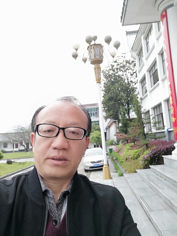 玫瑰祥云的第二张照片--武汉相亲服务中心