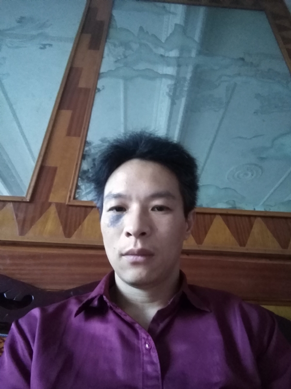 风中落叶的第一张照片--武汉相亲服务中心