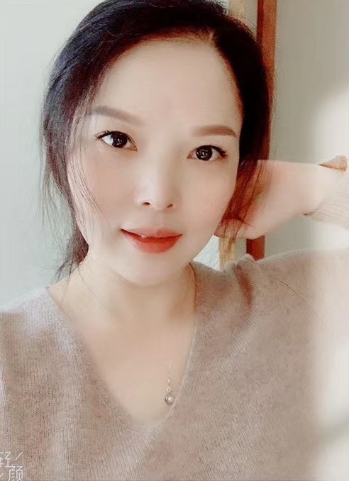 百荷的第一张照片--武汉相亲服务中心