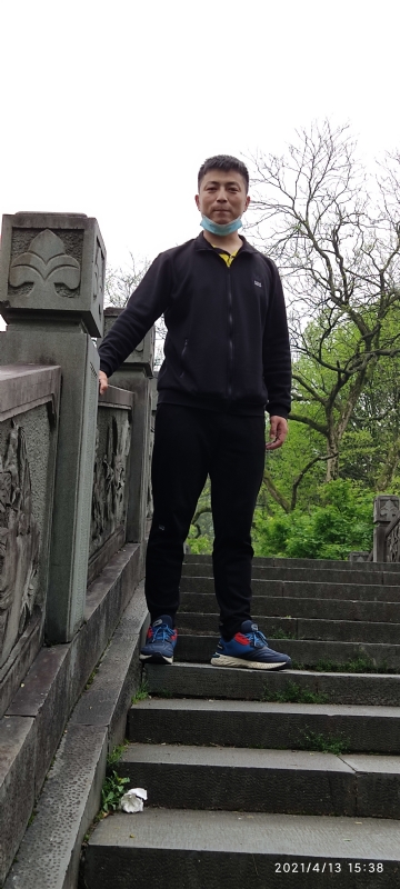 翁的第一张照片--武汉相亲服务中心