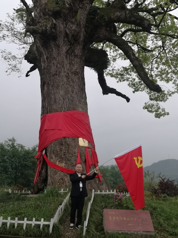 辉辉的第一张照片--武汉相亲服务中心