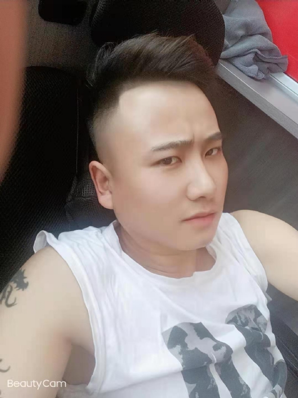 上善若水的第二张照片--武汉相亲服务中心