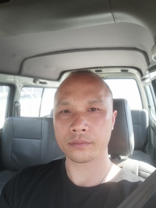 新旺丁的第一张照片--武汉相亲服务中心