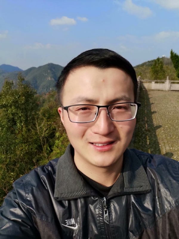 杨先生的第一张照片--武汉相亲服务中心