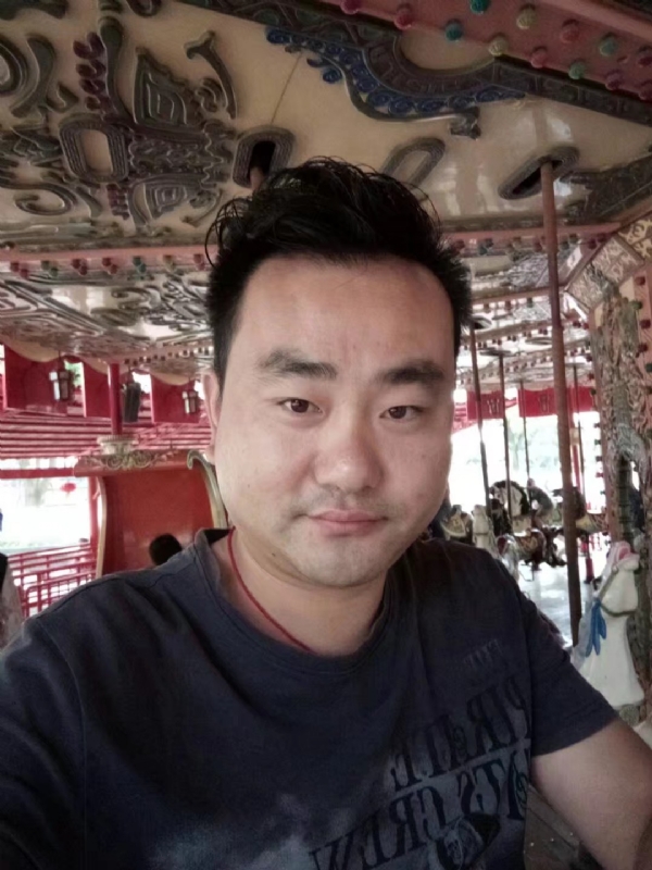 几许情深的第一张照片--武汉相亲服务中心