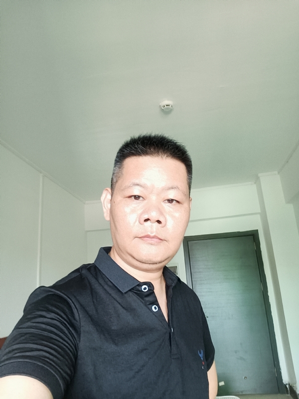 XAUXU的第一张照片--武汉相亲服务中心