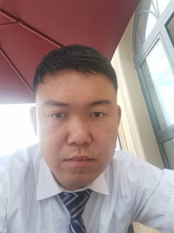 小龙哥的第一张照片--武汉相亲服务中心