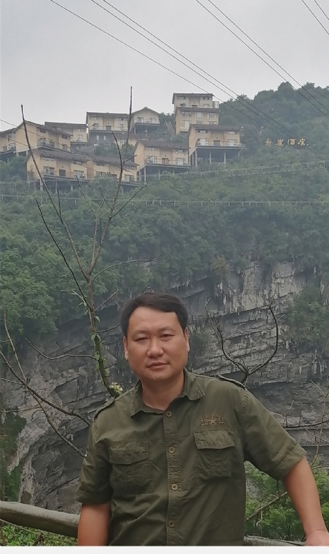 迷彩人生的第一张照片--武汉相亲服务中心