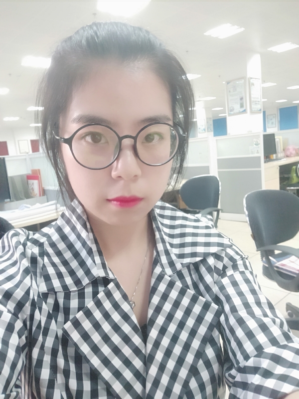 莹莹的第一张照片--武汉相亲服务中心